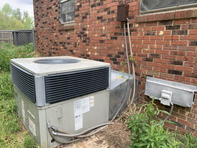 Customers old unit that they wanted replaced.